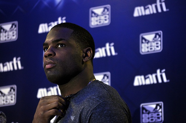 不足为奇 不足为奇